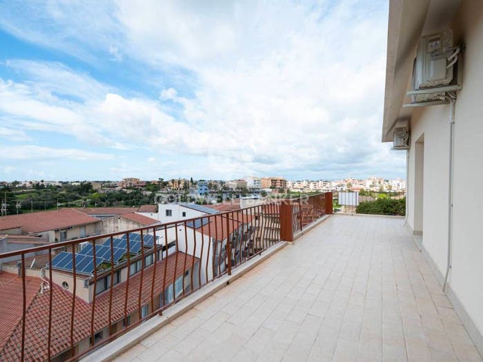 Appartamento con 6 locali in vendita in via san biagio, Centro, Comiso