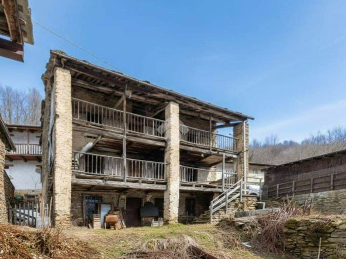 Casa con 6 locali in vendita in Località Marchetti, Angrogna
