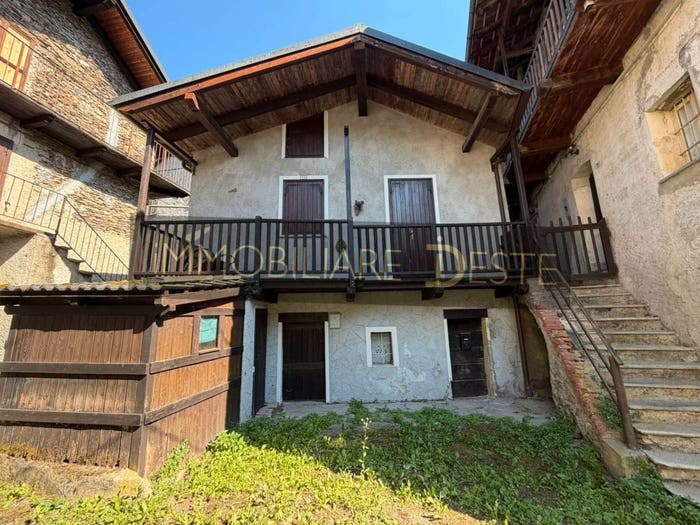 Casa trilocale in vendita in Via Grandi Tanze, Mattie