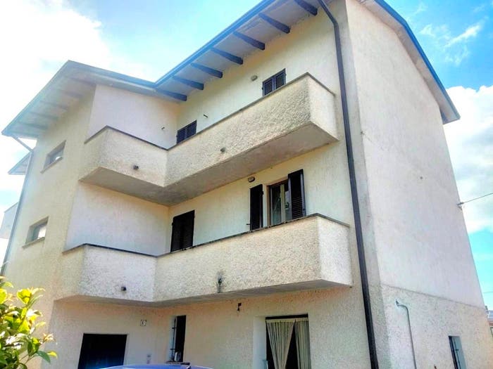 Casa con 6 locali in vendita in Via Collepoppo, Centro, Bevagna