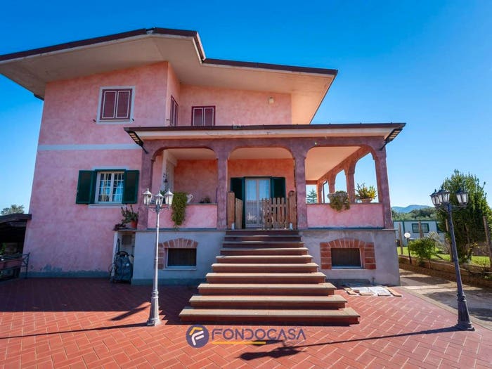 Casa con 6 locali in vendita in Via Colle Mainello, Centro, Zagarolo