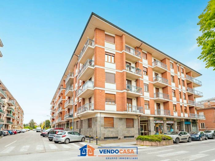 Appartamento con 6 locali in vendita in Corso Emanuele Filiberto, Centro, Fossano