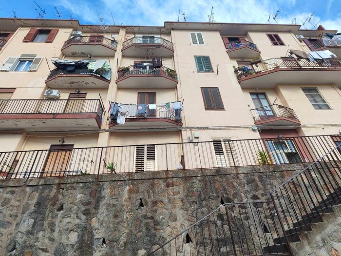 Appartamento quadrilocale in vendita in Galleria Spadafora, Bisconte San Luigi, Messina