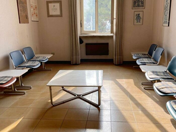 Appartamento con 6 locali in vendita in Corsi, Ancona
