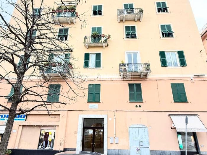 Appartamento quadrilocale in vendita in Piazza Paolo da Novi, Foce, Genova