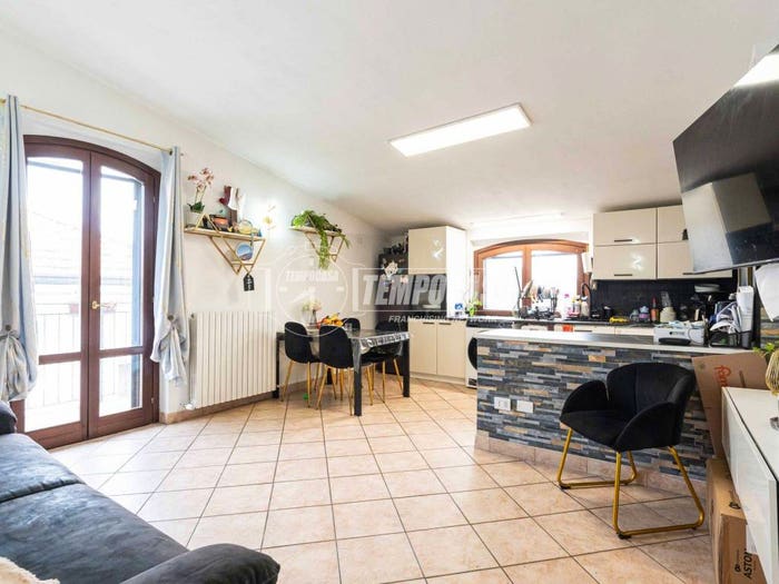 Appartamento trilocale in vendita in Viale Monza, Centro, Giussano