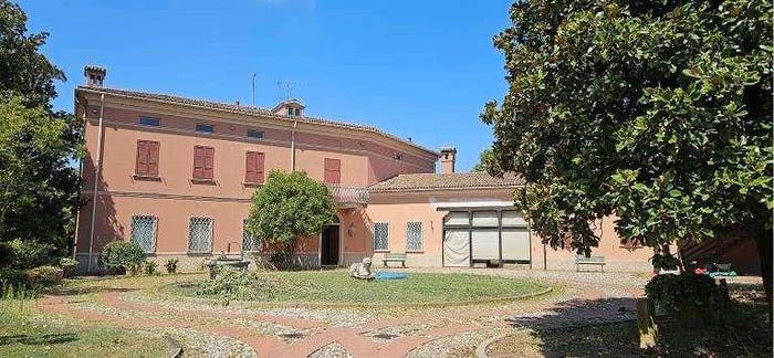 Casa con 6 locali in vendita in Via Punte, Eremo, Curtatone