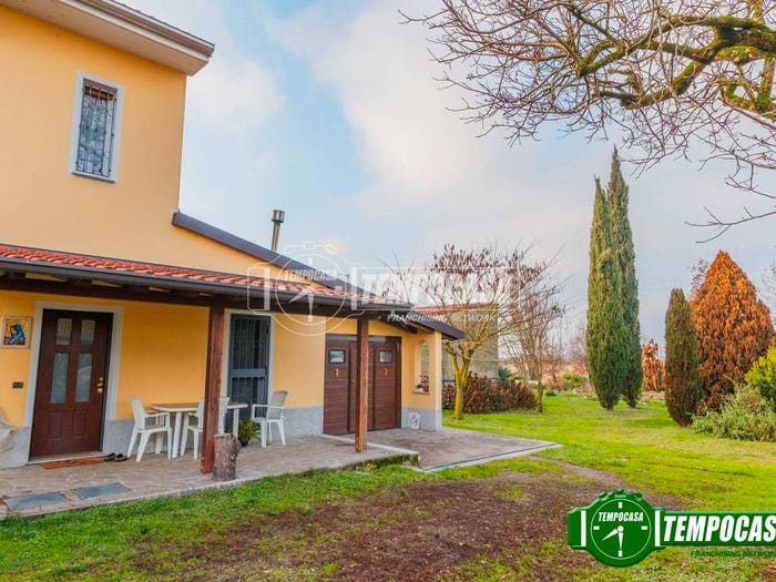 Casa trilocale in vendita in Via Giuseppe Garibaldi, Giussago
