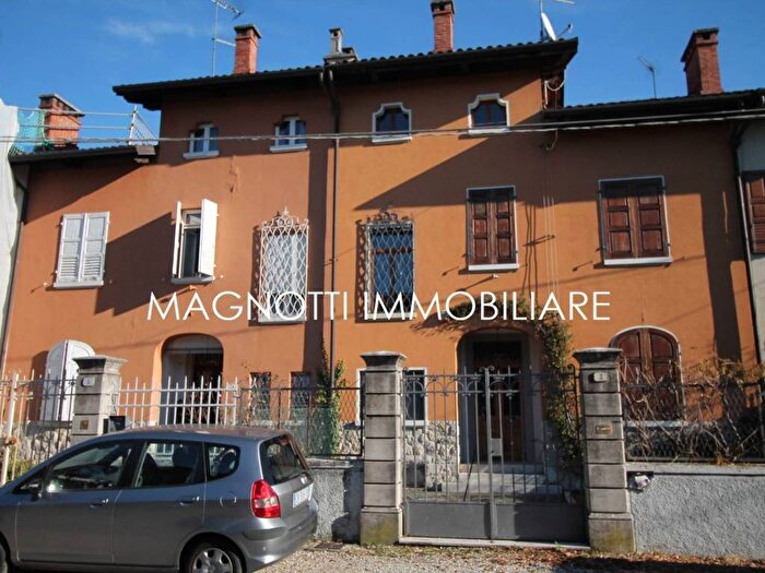Casa con 6 locali in vendita in Via Scipio Slataper, Viale Venezia Cormor, Udine