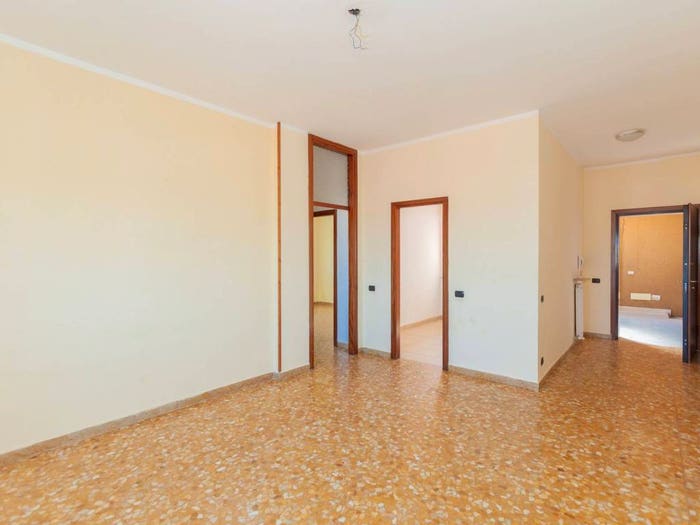Appartamento trilocale in vendita in Piazza Burgaria, Dairago