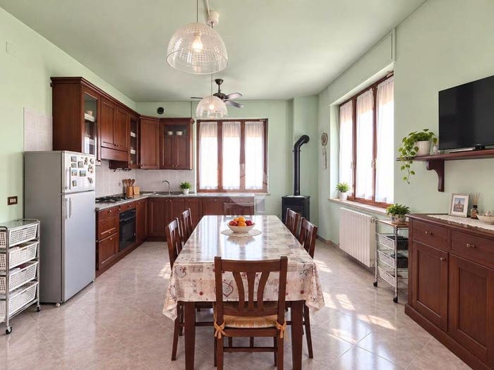Casa con 6 locali in vendita in Vicolo pio, Centro, Scarmagno