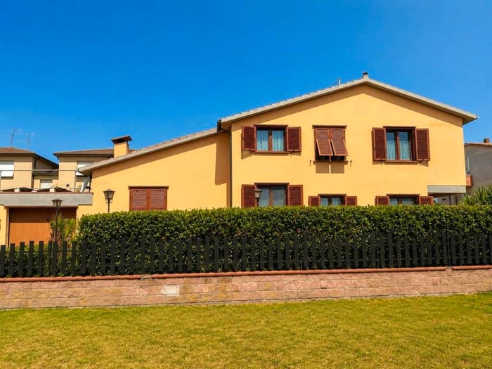 Casa con 6 locali in vendita in Via N Nanetti, Venturina, Campiglia Marittima