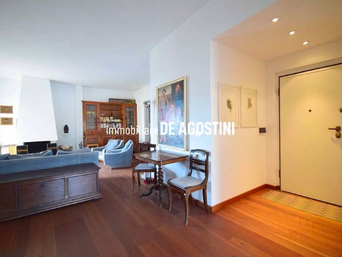 Appartamento trilocale in vendita in via XX Settembre, Centro, Arona