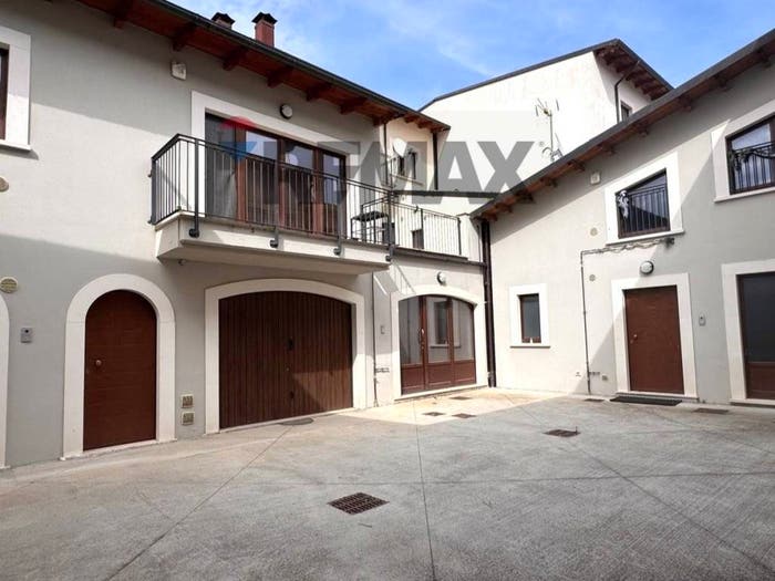 Casa con 5 locali in vendita in via Alfieri, Sant'Elia Bazzano, L'Aquila
