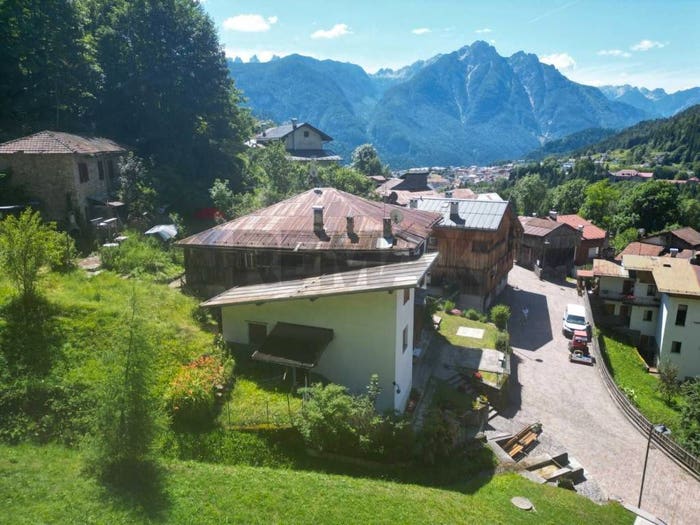 Casa con 6 locali in vendita in Via Rizzios, Calalzo di Cadore