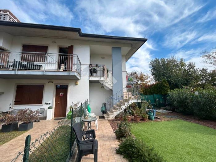 Appartamento trilocale in vendita in Via silvestro lega, Centro, Peschiera del Garda