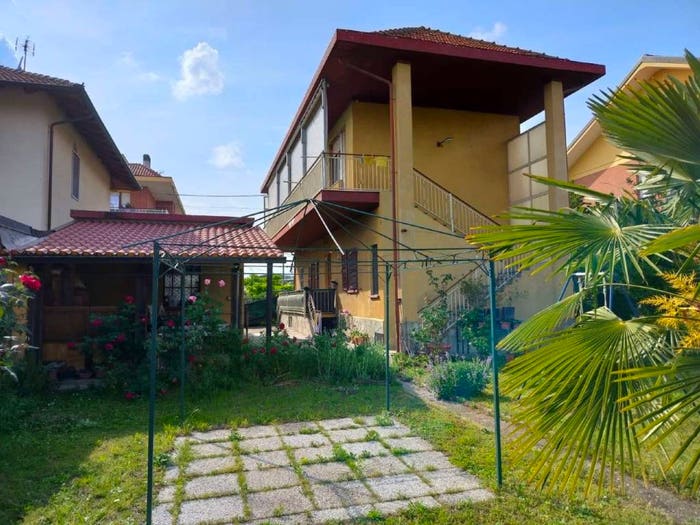 Casa con 6 locali in vendita in via A Volta, Centro, Beinasco