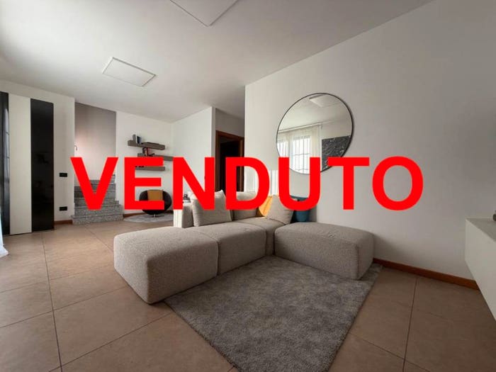 Casa trilocale in vendita in Via Sant'Antonio, Centro, Pessano con Bornago