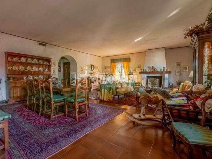 Casa con 5 locali in vendita in Via MILANO, Cardano al Campo