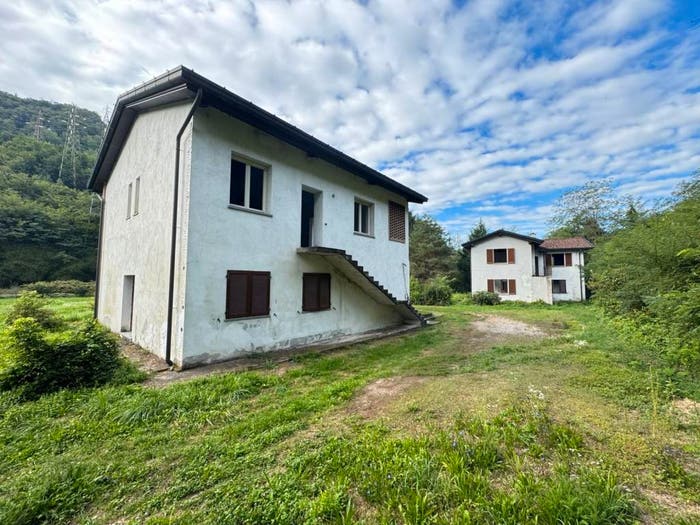 Casa con 6 locali in vendita in Via Mulini, Centro, Cantello