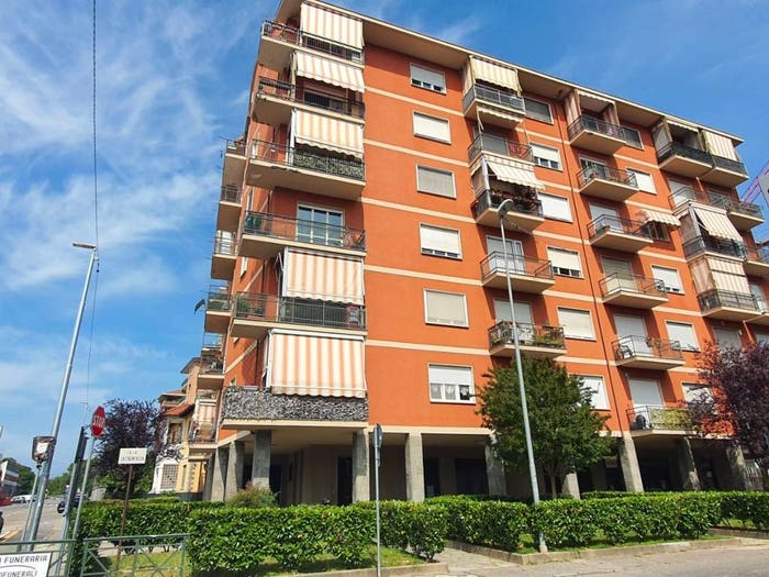 Appartamento trilocale in vendita in Via Castagnevizza, Borgata Paradiso Sud, Collegno