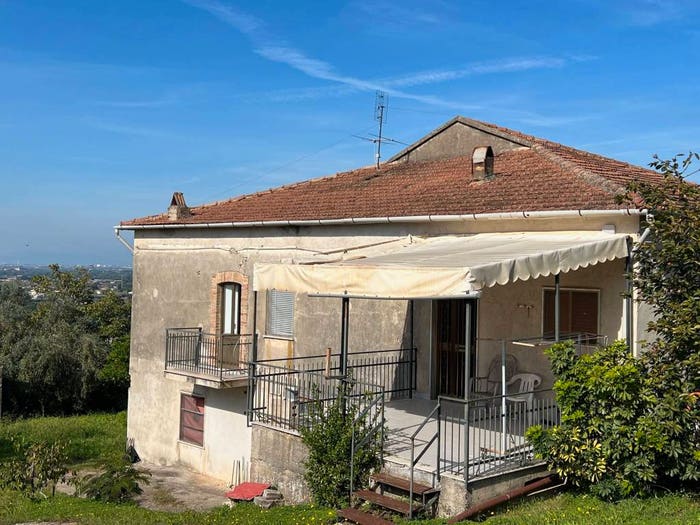Casa bilocale in vendita in Quercioni, Altavilla Silentina