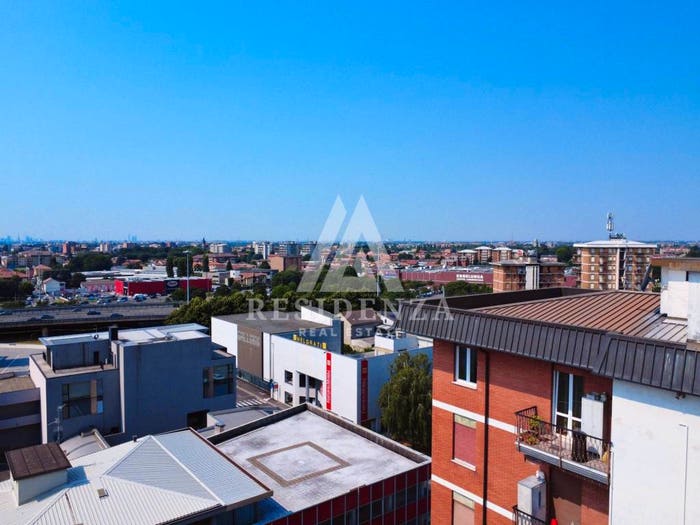 Appartamento quadrilocale in vendita in Via Giosuè Carducci, Stazione, Lissone