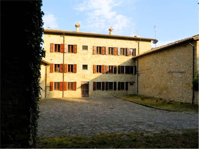 Casa con 6 locali in vendita in CASA MAZZONI, Centro, Casina