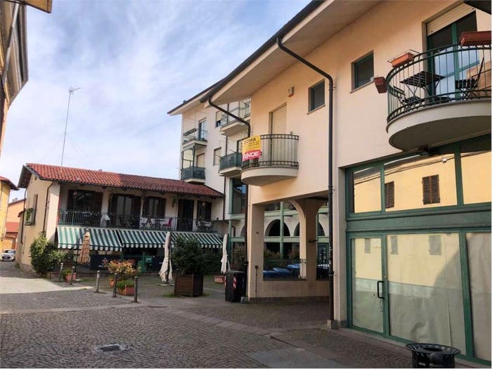 Appartamento quadrilocale in vendita in Via Camillo Benso Conte di Cavour, Centro, Ciriè
