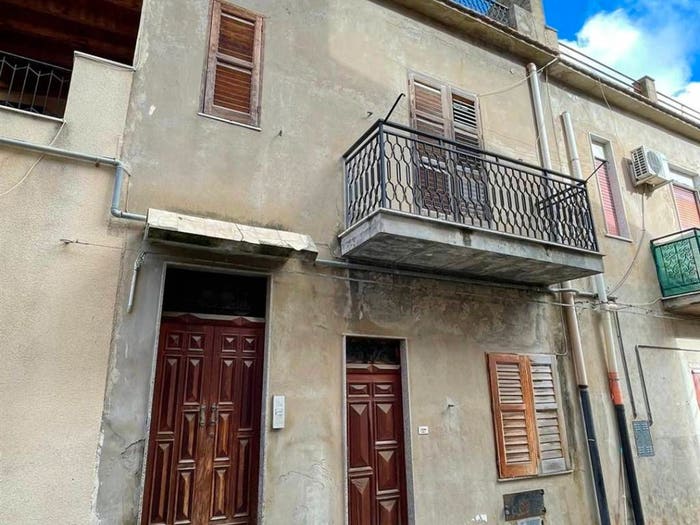 Appartamento trilocale in vendita in Campobello di Licata