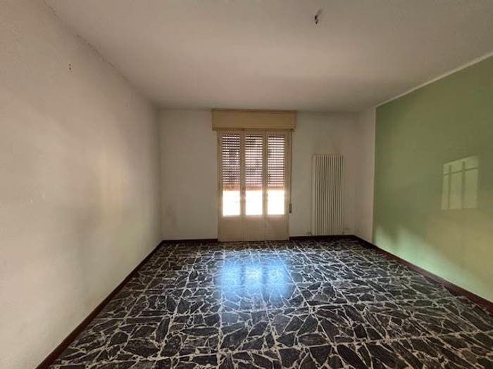 Appartamento quadrilocale in vendita in Via della Libertà, Ospedale, Carpi