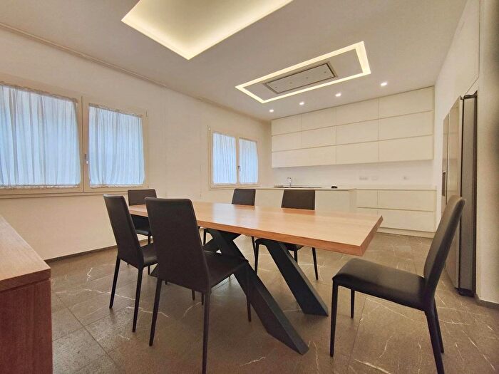 Casa con 7 locali in vendita in Via Benedetto Cairoli, Rimini