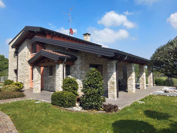 Casa con 5 locali in vendita in Centro, Bolgare