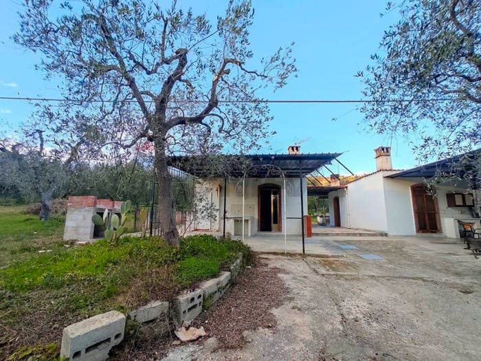Appartamento trilocale in vendita in Contrada Macchione P, Mattinata