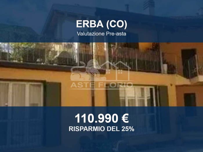 Appartamento con 6 locali in vendita in Via Chiesa Molinari, Centro, Erba