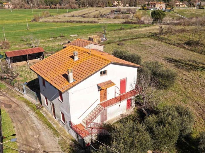 Casa trilocale in vendita in Via Bertoni, I Bertoni, Castiglione del Lago