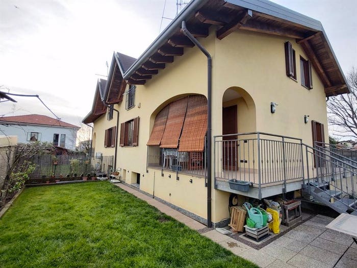 Casa quadrilocale in vendita in via masaccio, Cassano Magnago