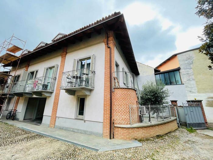 Appartamento bilocale in vendita in Via Vittorio Emanuele II, Centro, Bra