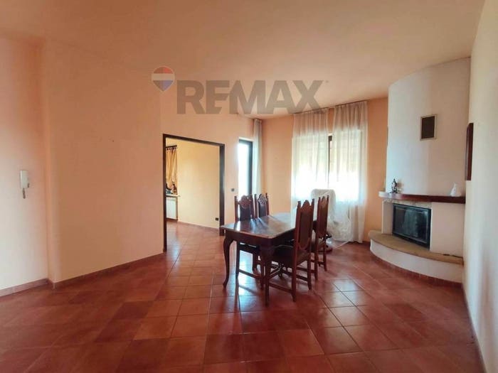 Appartamento quadrilocale in vendita in VIA LAGHI DI AVIGLIANA, Busca