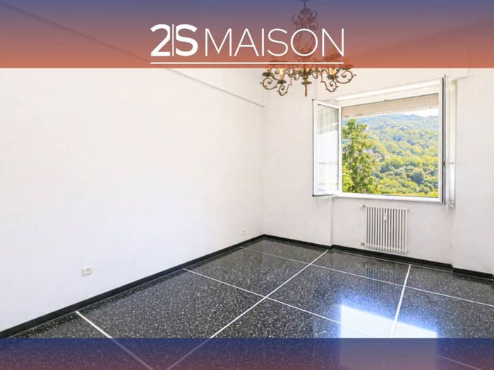 Appartamento con 6 locali in vendita in Via dei Carpentieri, Rivarolo, Genova