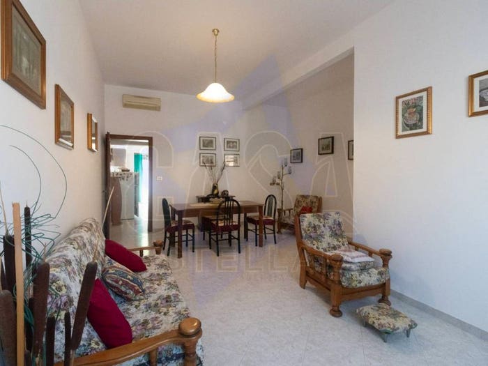 Casa con 6 locali in vendita in Piazza Eugenio Curiel, Stellata, Bondeno