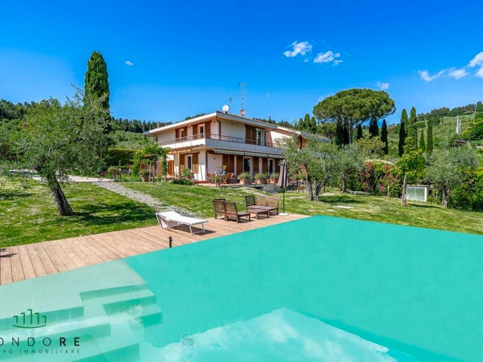 Casa con 6 locali in vendita in Settignano, Firenze