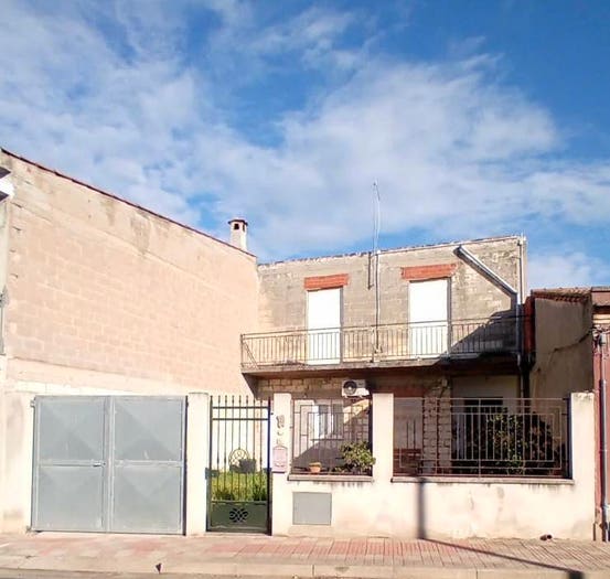 Casa con 5 locali in vendita in Via Roma, Baratili San Pietro