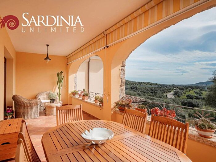 Casa quadrilocale in vendita in Via Monte Spada snc, San Teodoro