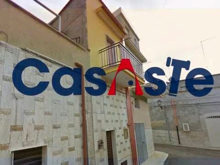 Casa trilocale in vendita in Via Fratelli Bandiera, Trinitapoli