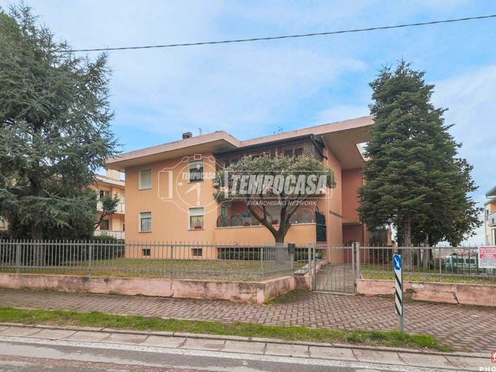 Appartamento quadrilocale in vendita in Via della Repubblica, Sant'andrea In Besanigo, Coriano