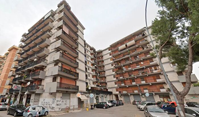Appartamento con 5 locali in vendita in Via Gioberti, Foggia
