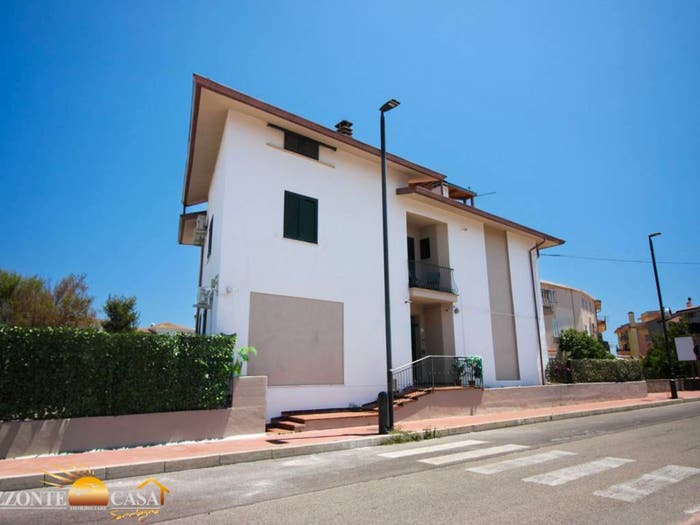 Casa con 6 locali in vendita in SP, La Caletta, Siniscola