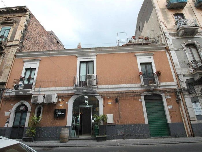 Casa con 6 locali in vendita in via Sangiuliano, Centro Storico, Catania