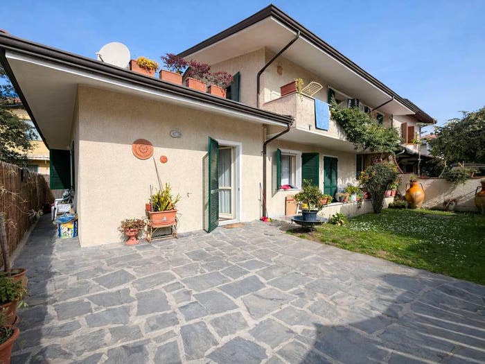 Casa con 6 locali in vendita in Via Fratelli Barberi, Centro, Forte dei Marmi